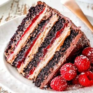 torta Omiljena klopa ti otkriva koju evropsku destinaciju treba da posetiš ovog leta! (KVIZ)