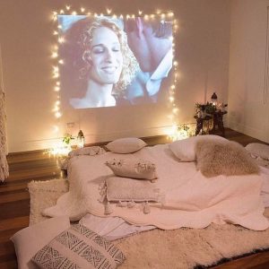 movie night 1 300x300 Ovaj kviz će ti otkriti kako da ovog proleća konačno imaš savršen ten!