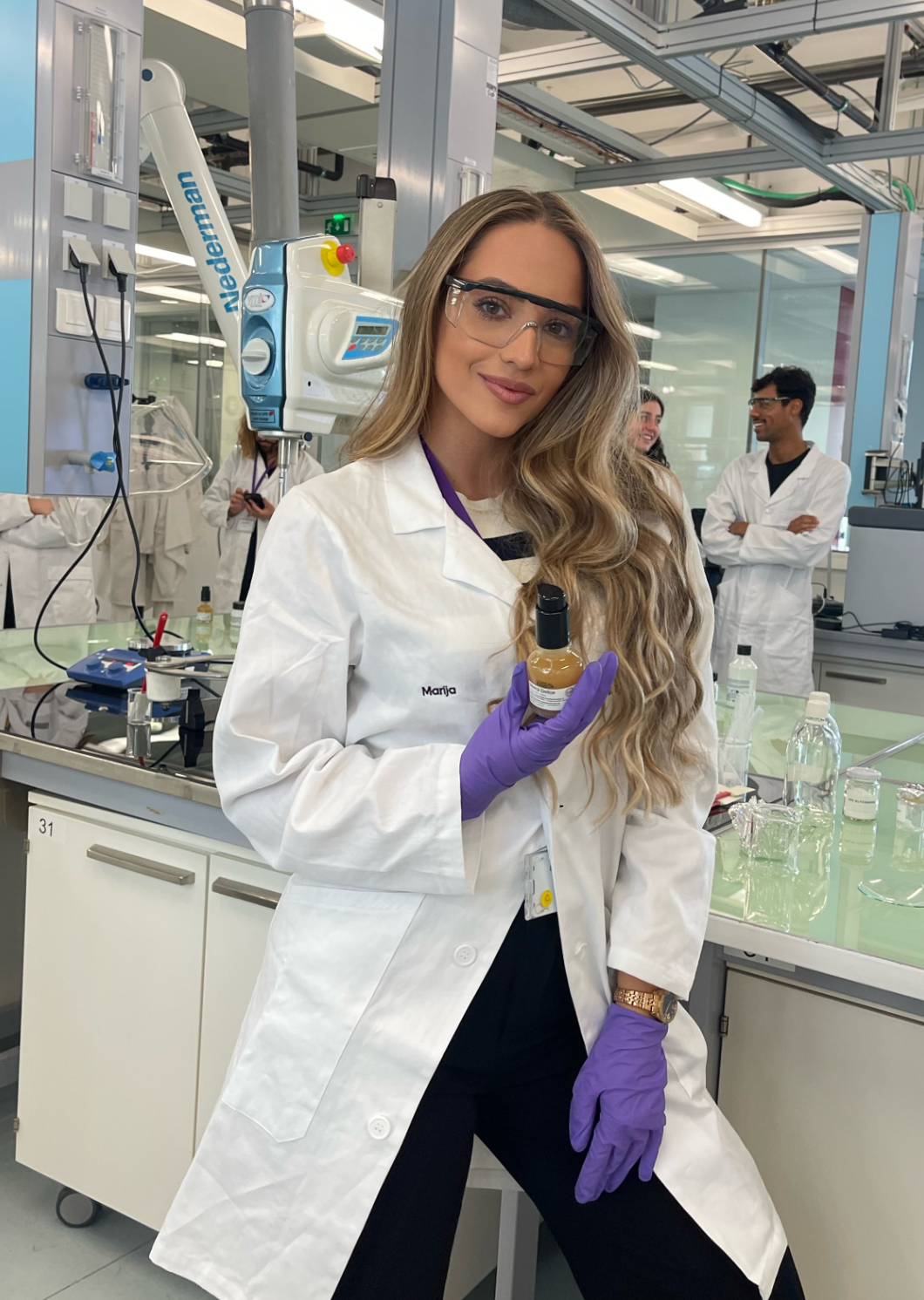 Group 6 3 Sprečite lomljenje kose i promenu boje uz L`Oréal Professionnel Metal Detox liniju