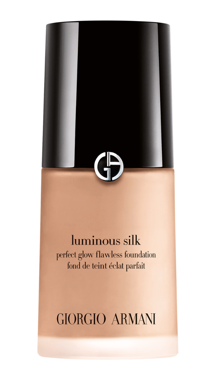 Ovo su naši beauty favoriti za kreiranje nezaboravnih prazničnih lookova! Mask Group 17 Ovo su naši beauty favoriti za kreiranje nezaboravnih prazničnih lookova!