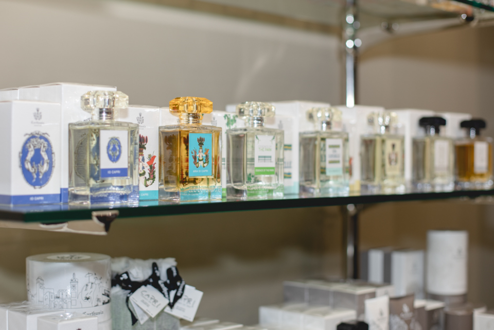 DeaOrh: Jedinstveni sezonski butik u Beogradu u kom možete pronaći ekskluzivne, unikatne odevne komade i aksesoare Mask Group 9 DeaOrh: Jedinstveni sezonski butik u Beogradu u kom možete pronaći ekskluzivne, unikatne odevne komade i aksesoare