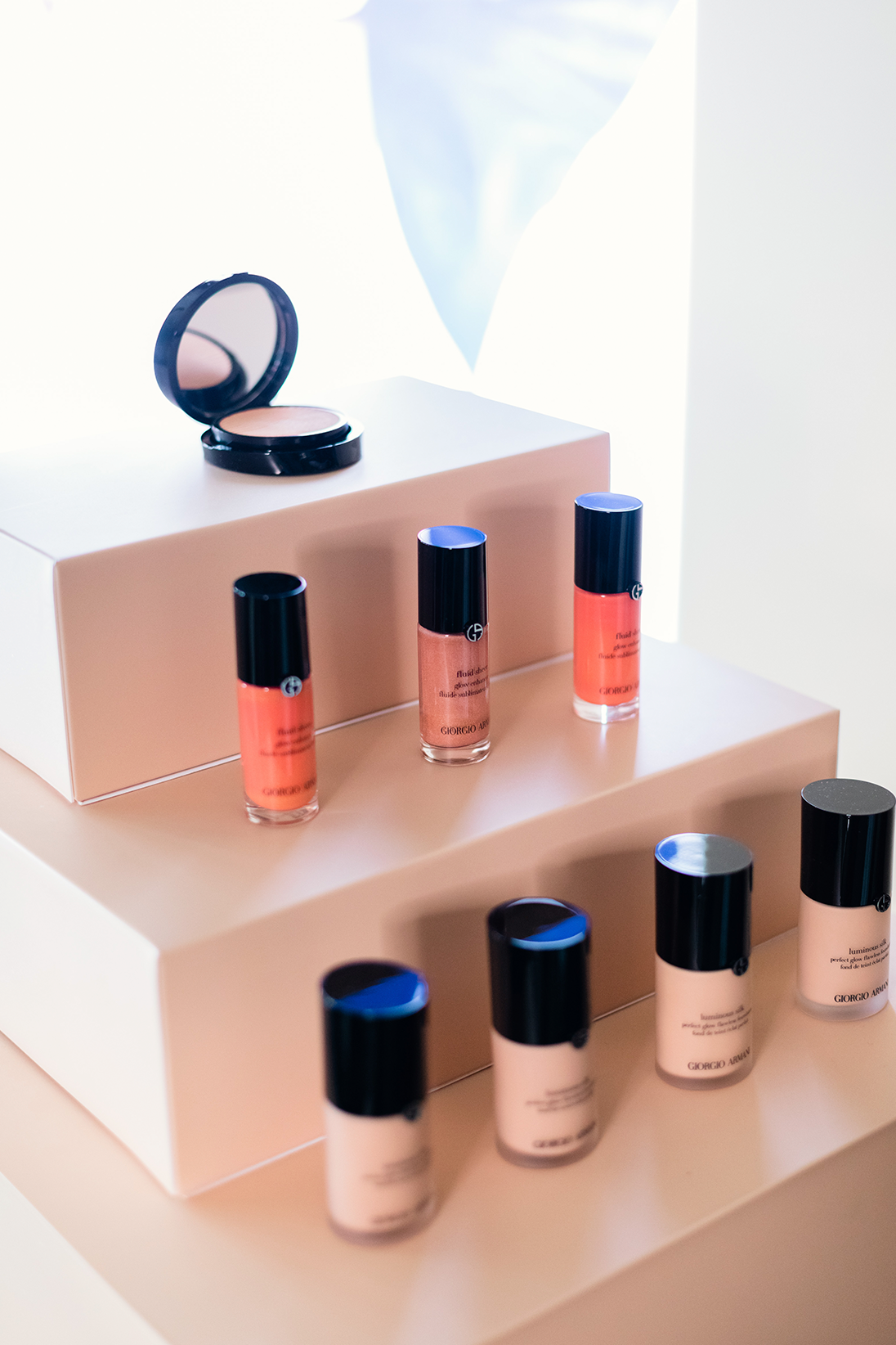 Ovo su naši beauty favoriti za kreiranje nezaboravnih prazničnih lookova! galerija 2 Ovo su naši beauty favoriti za kreiranje nezaboravnih prazničnih lookova!