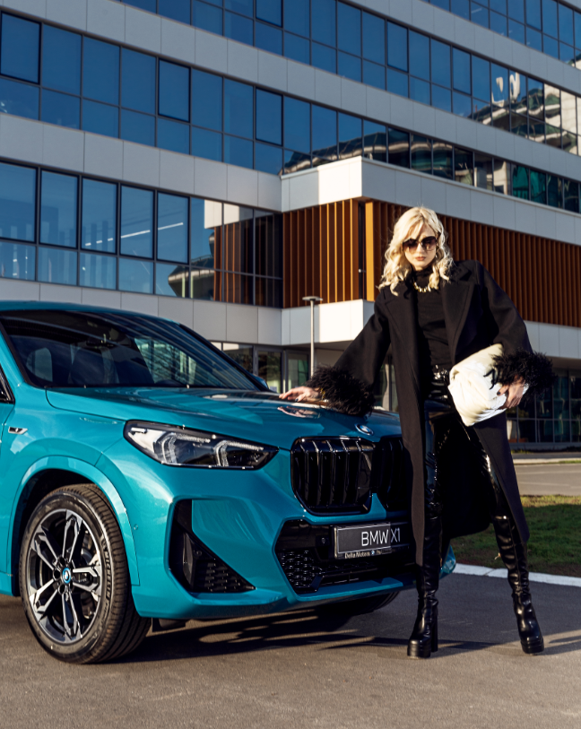 Mask Group 244 Sofisticiranost, komfor i elegancija: MOĆNI BMW X1 OSVAJA SVOJOM ATRAKTIVNOŠĆU