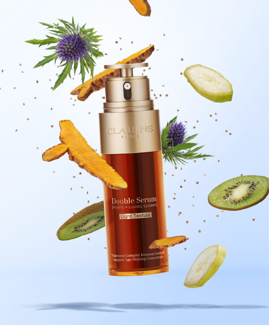 Mask Group 38 Stigla je nova, lagana formula kultnog Clarins Double seruma, a njegova tekstura idealna je za muškarce i žene, sve tipove kože, čak i za kombinovanu