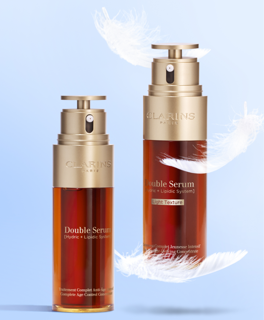 Mask Group 39 4 Stigla je nova, lagana formula kultnog Clarins Double seruma, a njegova tekstura idealna je za muškarce i žene, sve tipove kože, čak i za kombinovanu