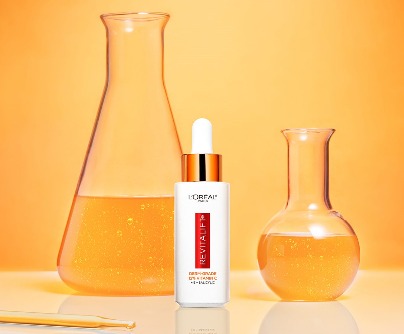 Mask Group 14 1 Vitamin C i SPF must have su elementi svake skincare rutine – otkrijte novu L’Oréal Paris Revitalift Clinical liniju i testirajte proizvode