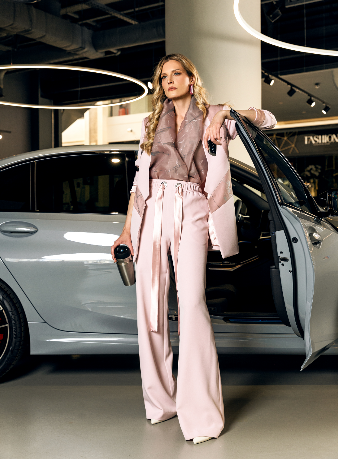 Otvaramo vrata nove dimenzije luksuza: The BMW Store ekskluzivni BMW automobili i Lifestyle program za besprekorno iskustvo Mask Group 289 Otvaramo vrata nove dimenzije luksuza: The BMW Store ekskluzivni BMW automobili i Lifestyle program za besprekorno iskustvo