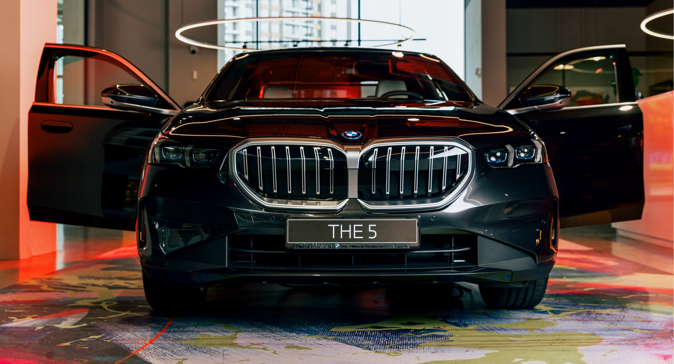 Potpuno novi BMW Serije 5 simbol beskompromisnog prestiža i luksuza Mask Group 297 1 Potpuno novi BMW Serije 5 simbol beskompromisnog prestiža i luksuza