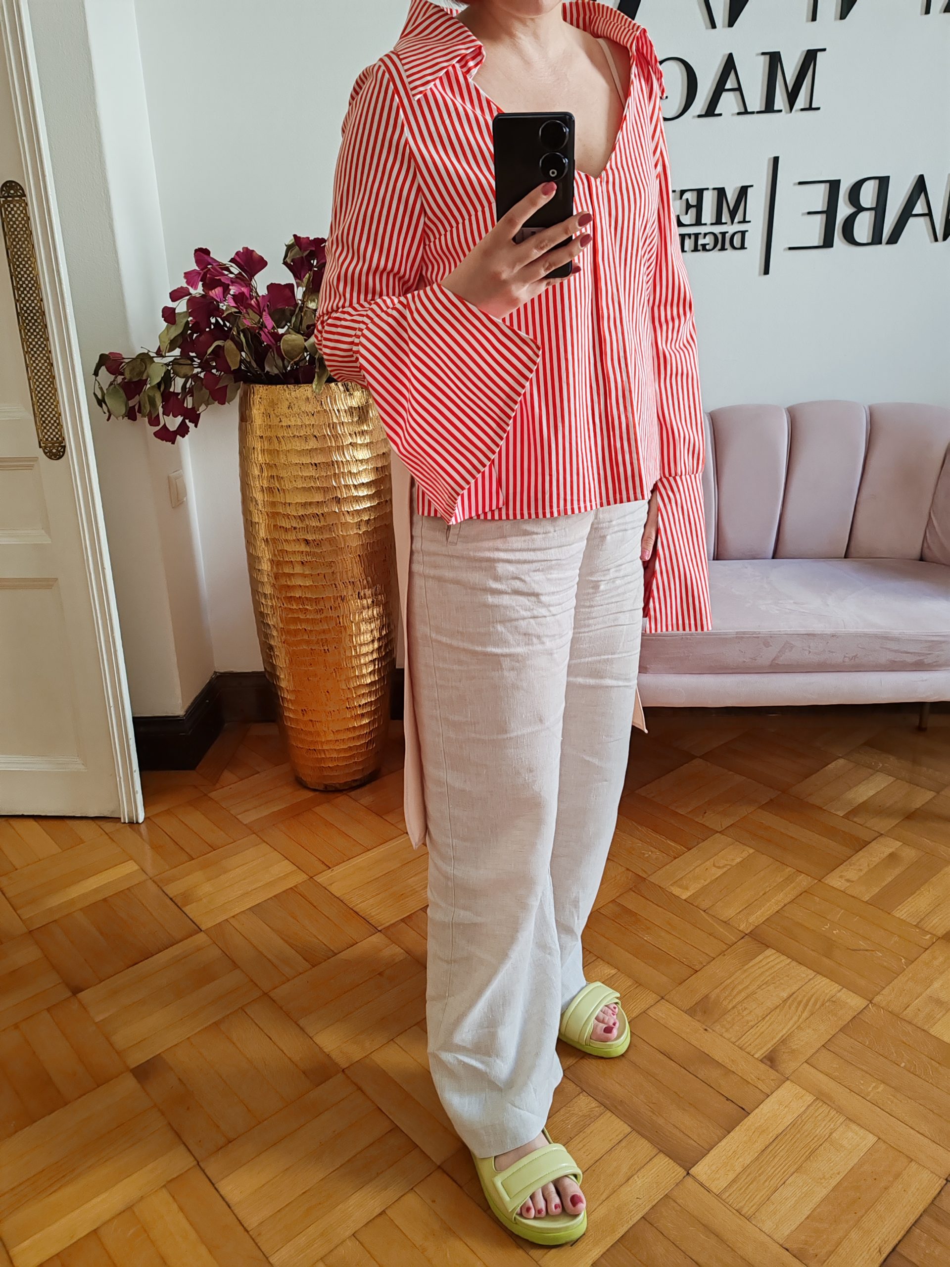 IMG 20230801 134344 scaled #WHOWANNABEWEARS:</br>Ovo su stilski trikovi za letnje stajlinge, a otkrivamo i kako smo ih fotkali
