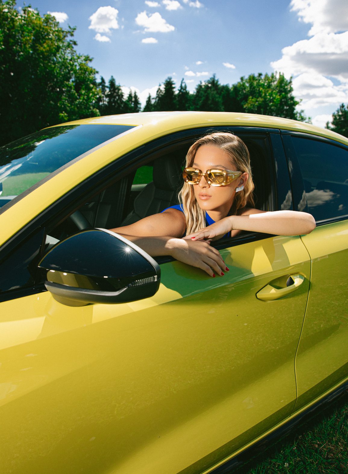 Kad se spoje sport i elegancija: Audi S3 serija je nikad impresivnija, a evo i zašto Mask Group 249 Kad se spoje sport i elegancija: Audi S3 serija je nikad impresivnija, a evo i zašto