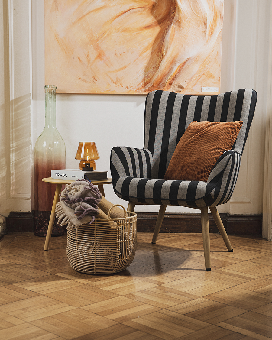 Kako da trendy prugastu fotelju uklopite u enterijer prema svom horoskopskom znaku 389A2182 2 1 Kako da trendy prugastu fotelju uklopite u enterijer prema svom horoskopskom znaku