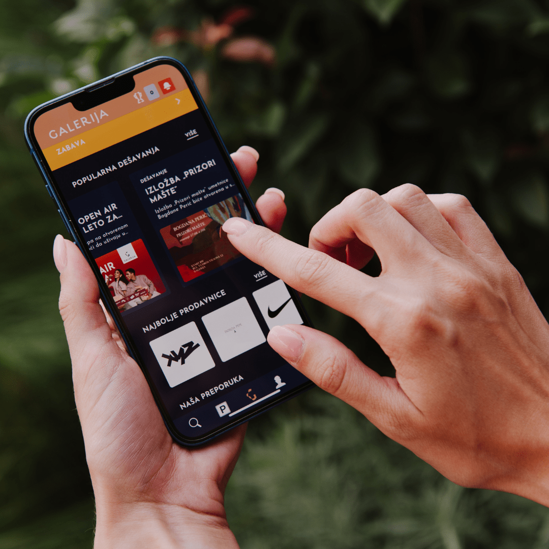 Ovo su must have komadi sezone koje biraju domaće influenserke a mi znamo kada će biti na popustu! 998d3716 b55d 49d1 8140 8cdf6bc35399 Ovo su must have komadi sezone koje biraju domaće influenserke a mi znamo kada će biti na popustu!