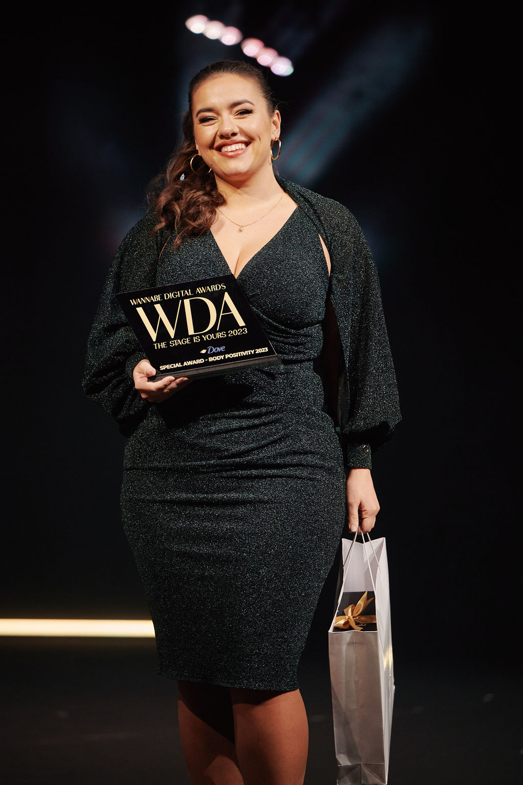 WANNABE DIGITAL AWARDS: THE STAGE IS YOURS 2023 Ovo su svi pobednici glamurozne večeri koja je okupila najbolje influensere regiona Dragana Dukuljev 1 WANNABE DIGITAL AWARDS: THE STAGE IS YOURS 2023 Ovo su svi pobednici glamurozne večeri koja je okupila najbolje influensere regiona