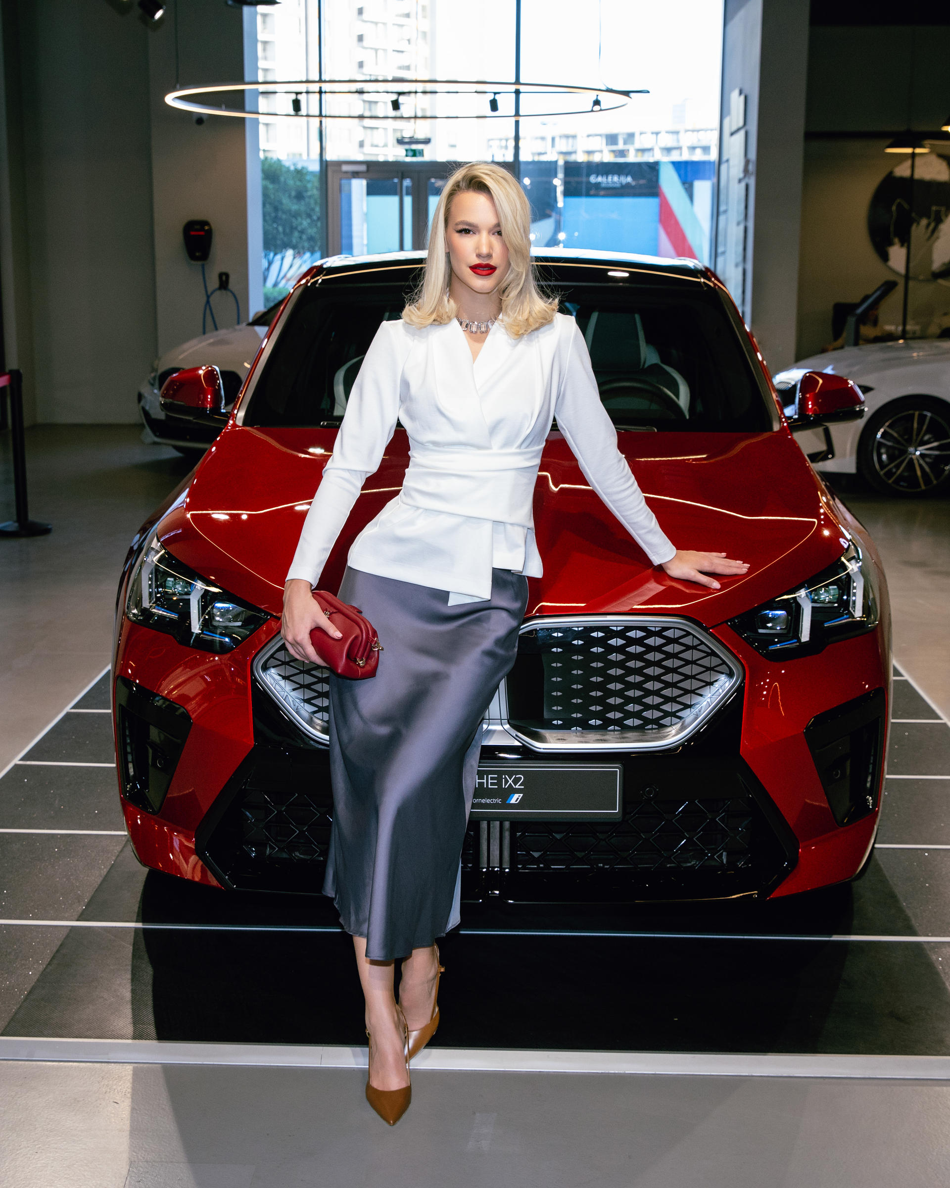 389A7199 Uplovite u BMW svet luksuza: Revolucija, avantura ili hedonizam   šta je vaš izbor?
