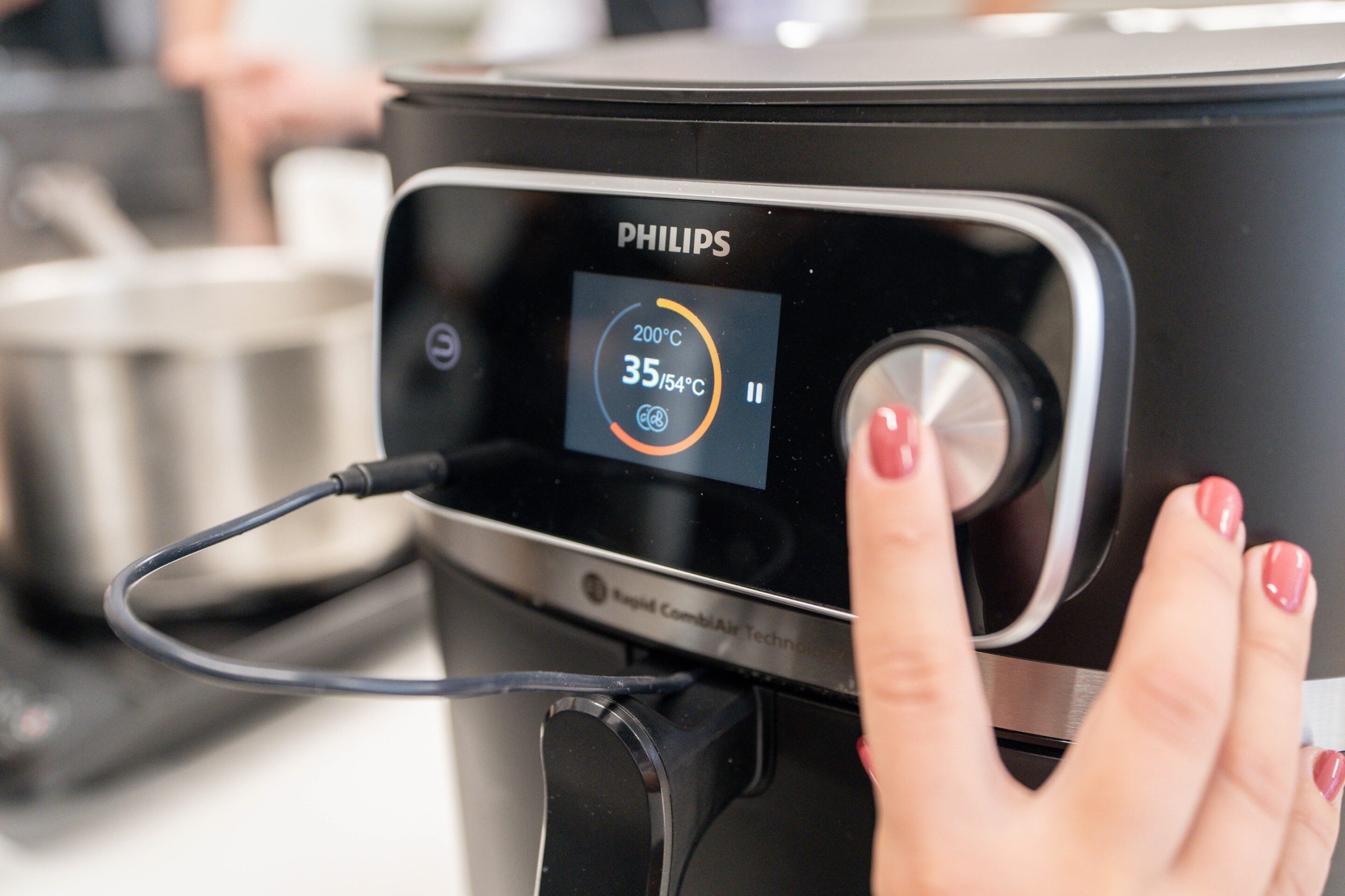 Philips Chef Event Ziga Koren 231010 0085 1 scaled Najbolji frajer u vašoj kuhinji: Sprema najukusnije, zdrave obroke, brzo i sa minimalno nereda   ko je on?