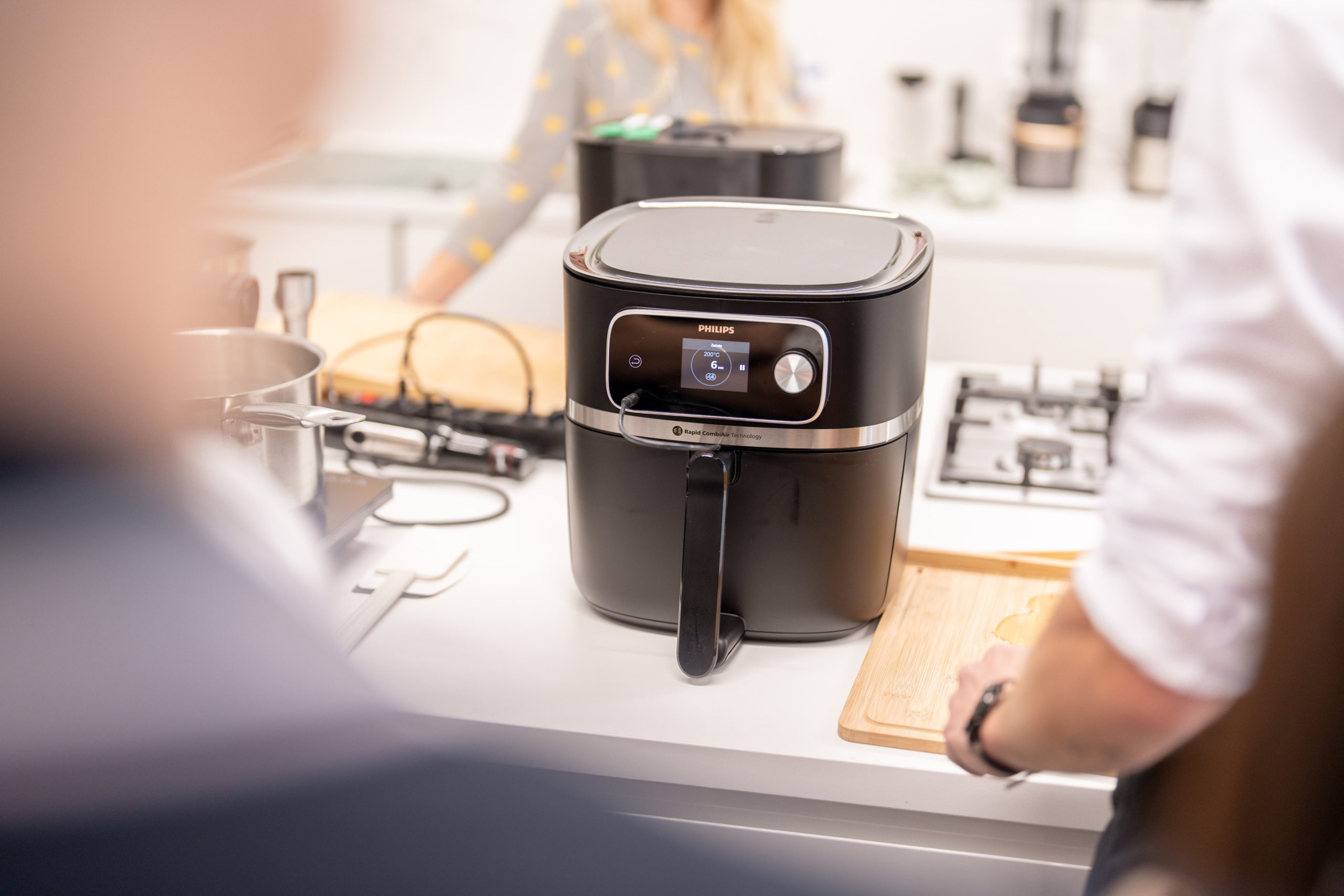 Philips Chef Event Ziga Koren 231010 0185 1 scaled Najbolji frajer u vašoj kuhinji: Sprema najukusnije, zdrave obroke, brzo i sa minimalno nereda   ko je on?
