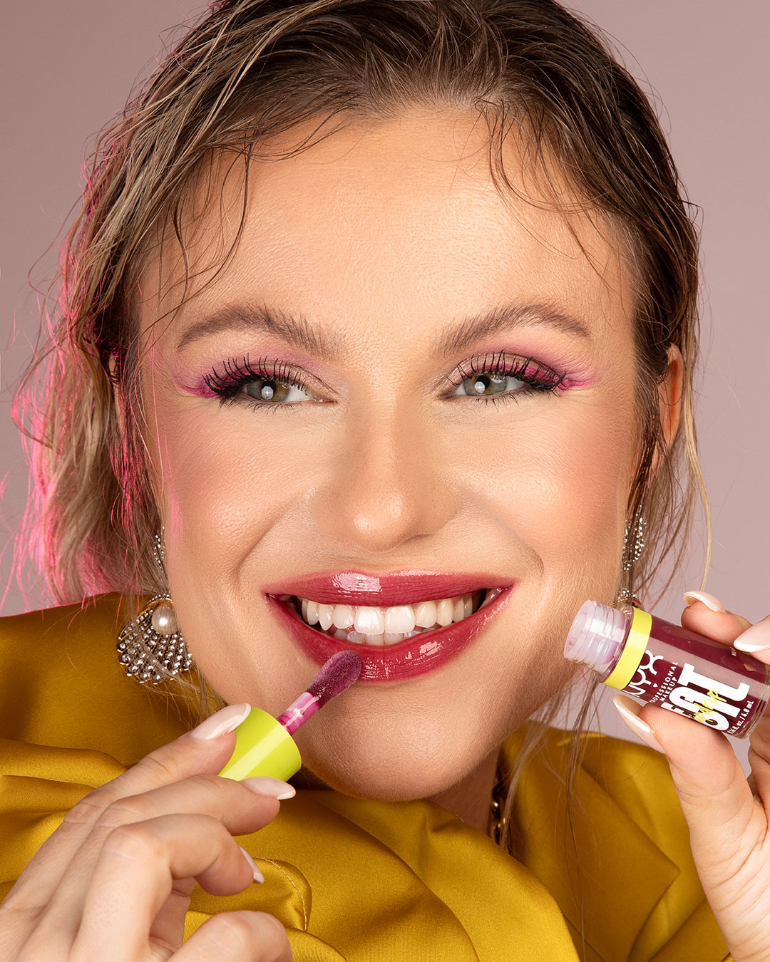 389A2757 copy 3 2 Za hidrirane i sjajne usne potreban je samo klik: Probali smo NYX Professional Makeup Fat Oil Click Stick i imamo makeup favorit leta