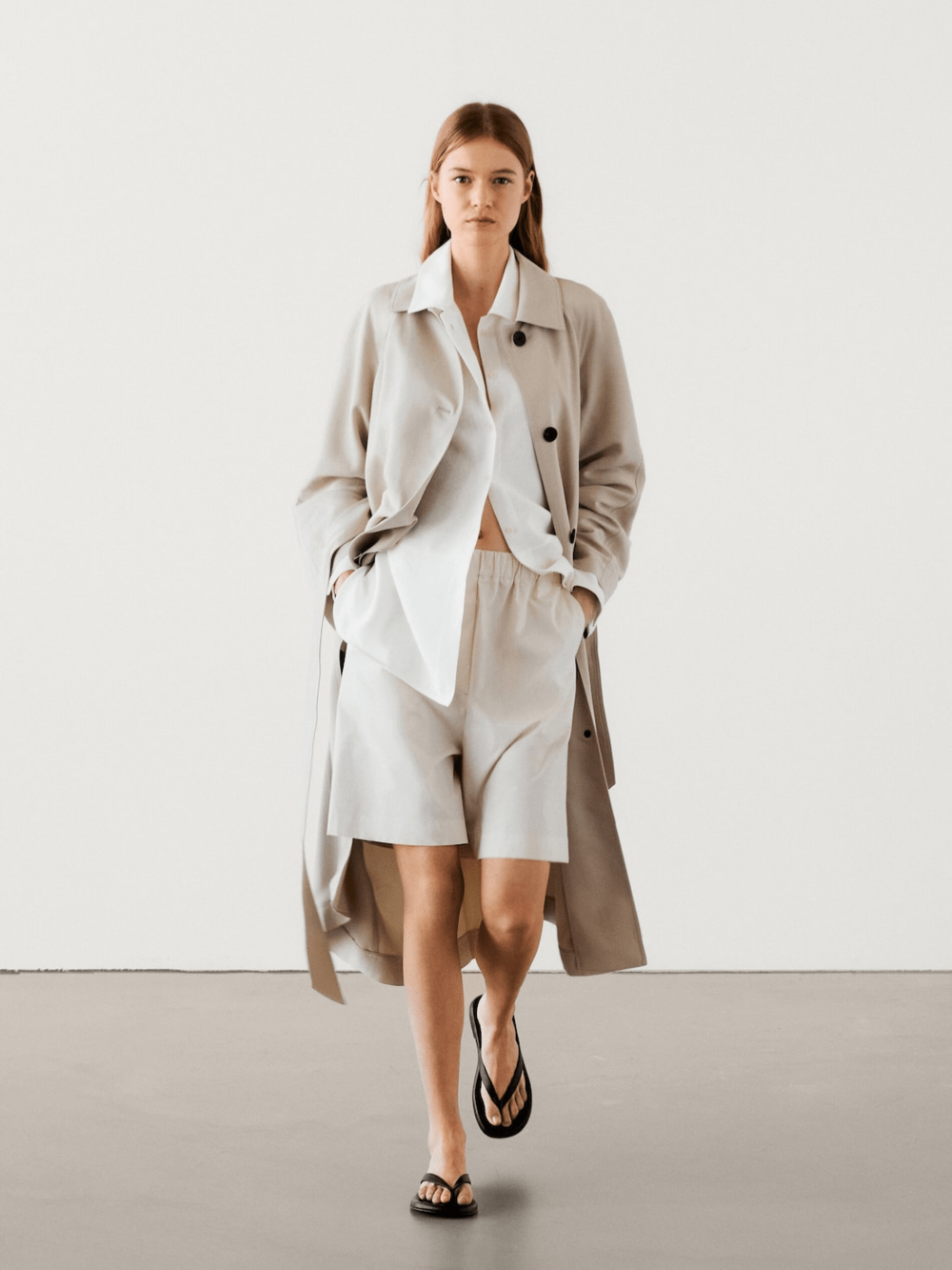Trench mantili izaberite model uz koji ćete dočekati jesen Massimo Dutti mantil Trench mantili izaberite model uz koji ćete dočekati jesen