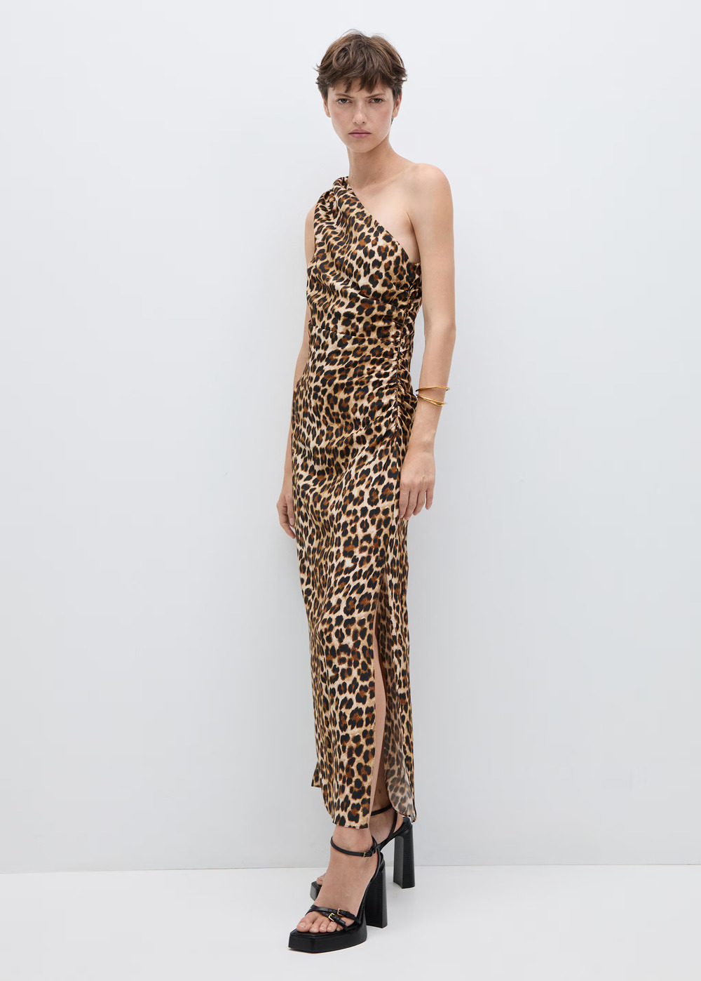 Animal print manija: Izabrali smo komade koji će obeležiti jesen a7 Animal print manija: Izabrali smo komade koji će obeležiti jesen