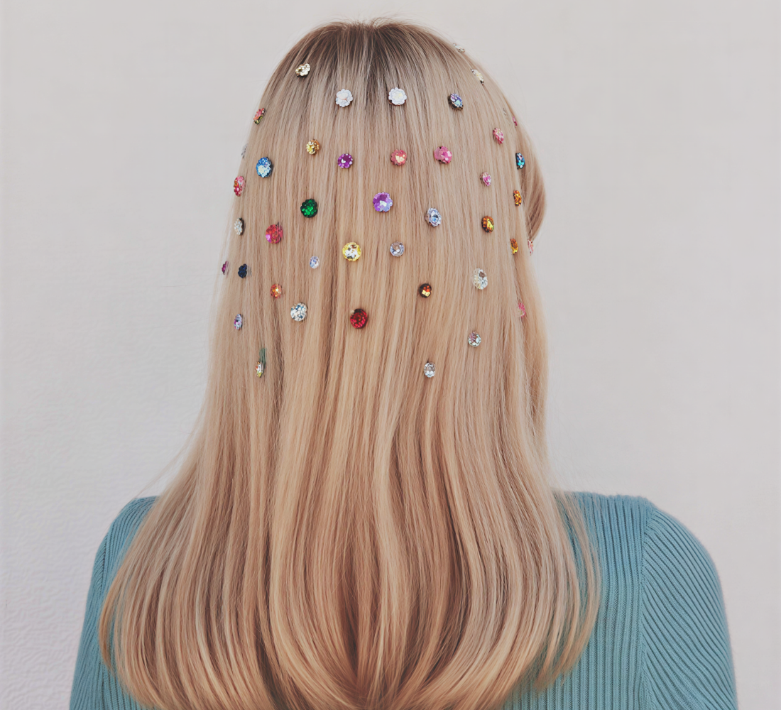 Gen Z vraća Y2K cirkone u velikom stilu gen z rhinestone Gen Z vraća Y2K cirkone u velikom stilu