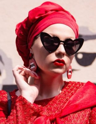 Go Plastic: Kako se danas nose minđuše iz osamdesetih?
