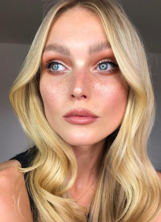 5 makeup trikova za sjajniju kožu, gušće obrve i punije usne