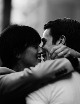 Serijska monogamija: Zašto idemo iz veze u vezu
