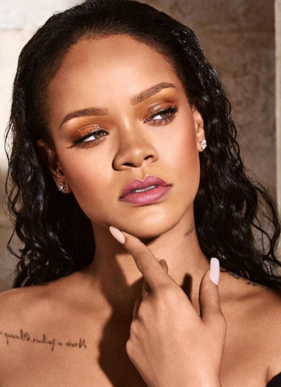Rihanna je upravo predstavila novi veliki #nailart trend!