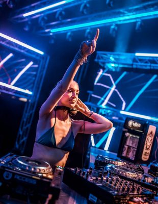 JUBILARNI FESTIVAL PENE: Vrhunska žurka na FOAMFEST X u Rumi