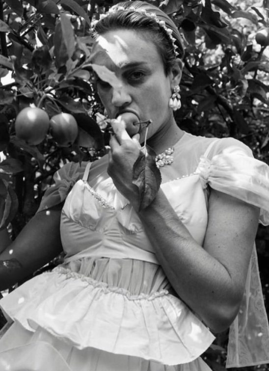 Simone Rocha: Nešto malo više od obične “coffee table” knjige