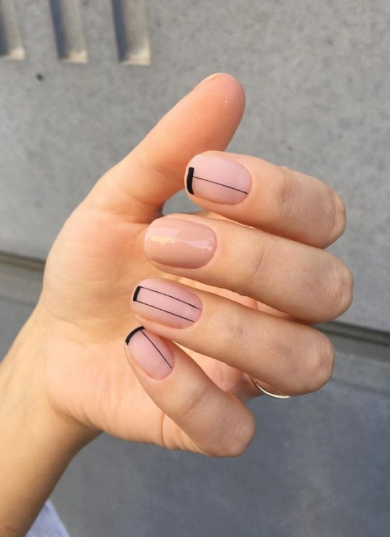 #nailartinspo: Neočekivan manikir trend koji je osvojio Instagram