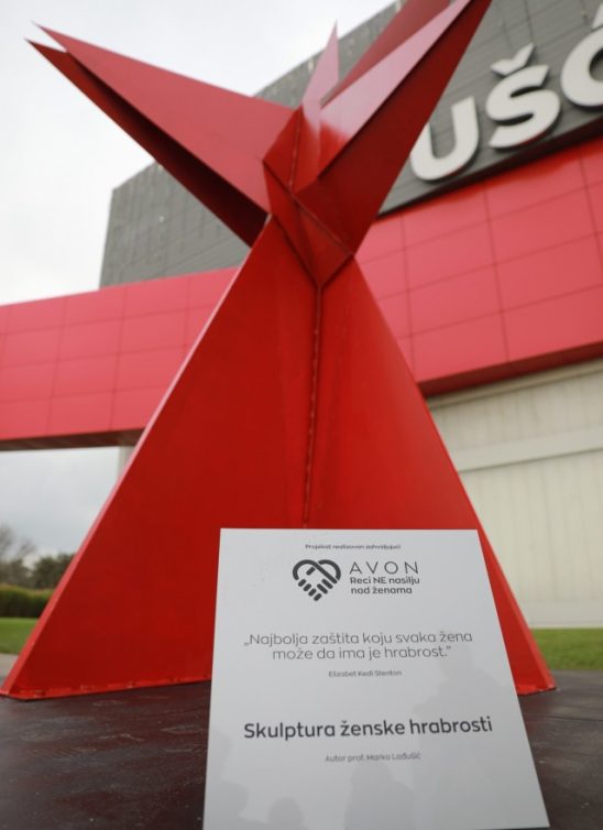 Beograd dobio prvu skulpturu za rodnu ravnopravnost i podršku osnaživanju žena