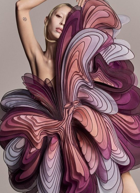 Iris Van Herpen i Salvador Breed: Kreativni futiristički dvojac u novom digitalnom dobu