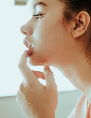 Zašto med treba da zauzme počasno mesto u tvojoj skin-care rutini?