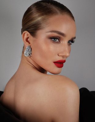 10 makeup look-ova koji se idealno slažu uz malu crnu haljinu