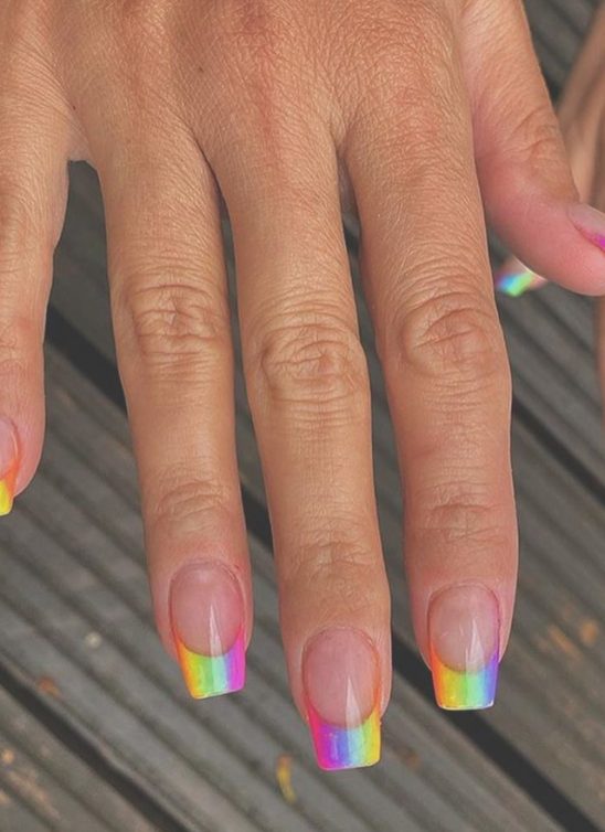 #nailinspo: Nokti duginih boja