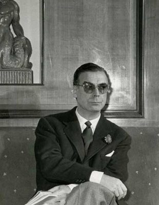 Stiže serija o Cristobalu Balenciagi