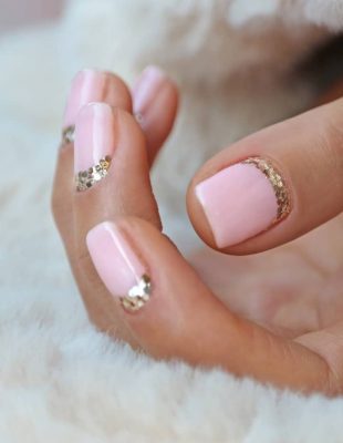 Baby roze nokti – novi trend u 2021. godini