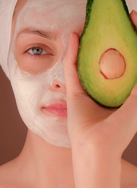 Predstavljamo vam jedinstvene benefite avokada u skincare rutini