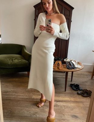 Čuvena manekenka Rosie Huntington-Whiteley lansirala je svoju liniju obuće – i želimo svaki par!