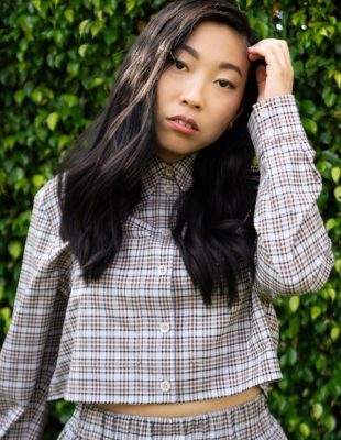 Ko je Awkwafina, zvezda filma “Shang-Chi and the Legend of the Ten Rings”?