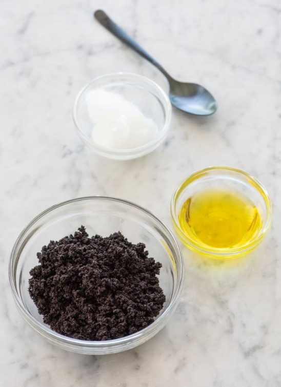 Zašto se stvara celulit, kako da sprečite njegovu pojavu + DIY recept za piling protiv celulita