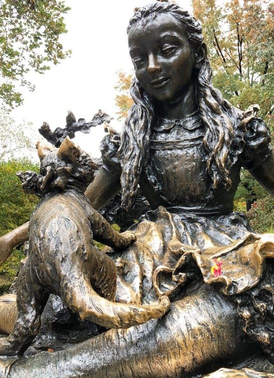 Prelepe statue inspirisane bajkama i romanima za decu