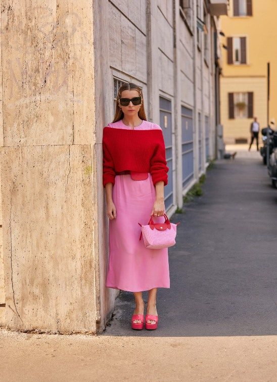 Street style paleta boja za kraj 2021. godine – ovo je 8 najpopularnijih nijansi koje ćete poželeti da nosite!