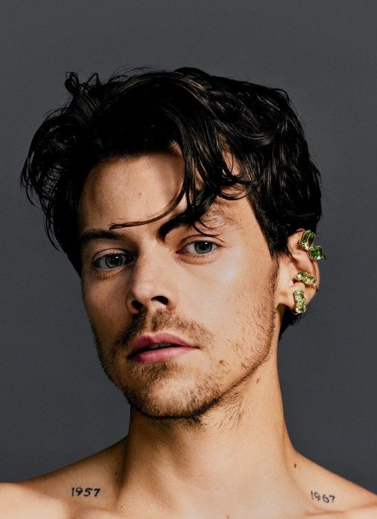 Muzičar Harry Styles je predstavio svoj unisex beauty brend “Pleasing” i promenio pravila beauty igre među poznatima!