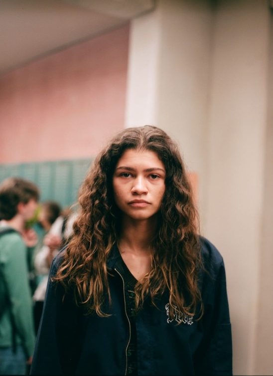 Da li šljokice u seriji “Euphoria” prikrivaju realnost u kojoj odrasta Gen Z?