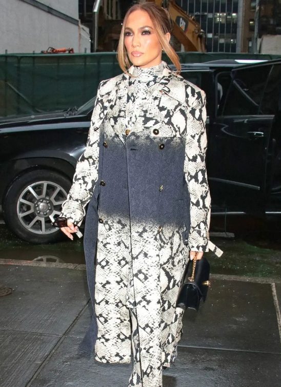 Ovi novi autfiti pokazuju da će Jennifer Lopez zauvek ostati Jenny from the Block