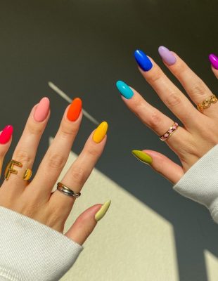 Trendy boje noktiju za leto 2022. godine
