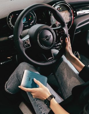 Ikona i buntovnik – MINI COOPER S HATCH je vaš novi, savršeni partner ZA USKE GRADSKE ULICE I URBANI STIL ŽIVOTA