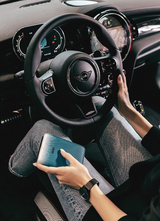Ikona i buntovnik – MINI COOPER S HATCH je vaš novi, savršeni partner ZA USKE GRADSKE ULICE I URBANI STIL ŽIVOTA